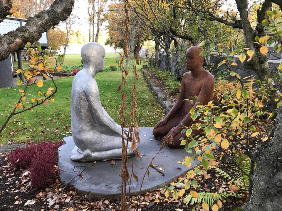 Text alt for Statue2.jpg